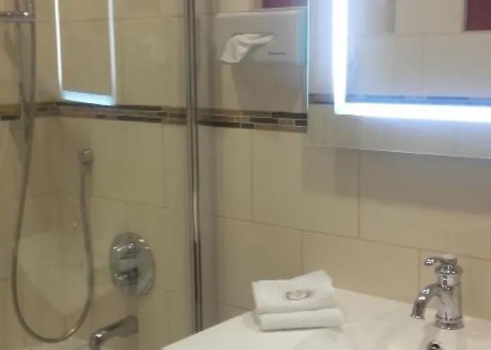 Cit'hotel Sphinx - 몽뗄리마