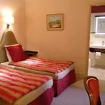 Cit'Hotel Sphinx - Hotel Hotell Montélimar