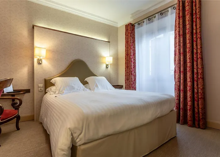 מלון Cit'hotel Sphinx - 3*