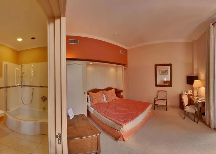 Cit'hotel Sphinx - Hotel Montélimar
